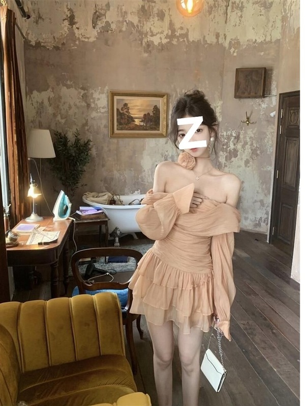 纯欲辣妹风抹胸连衣裙女夏季褶皱微透高级感气质收腰显瘦长袖短裙|undefined