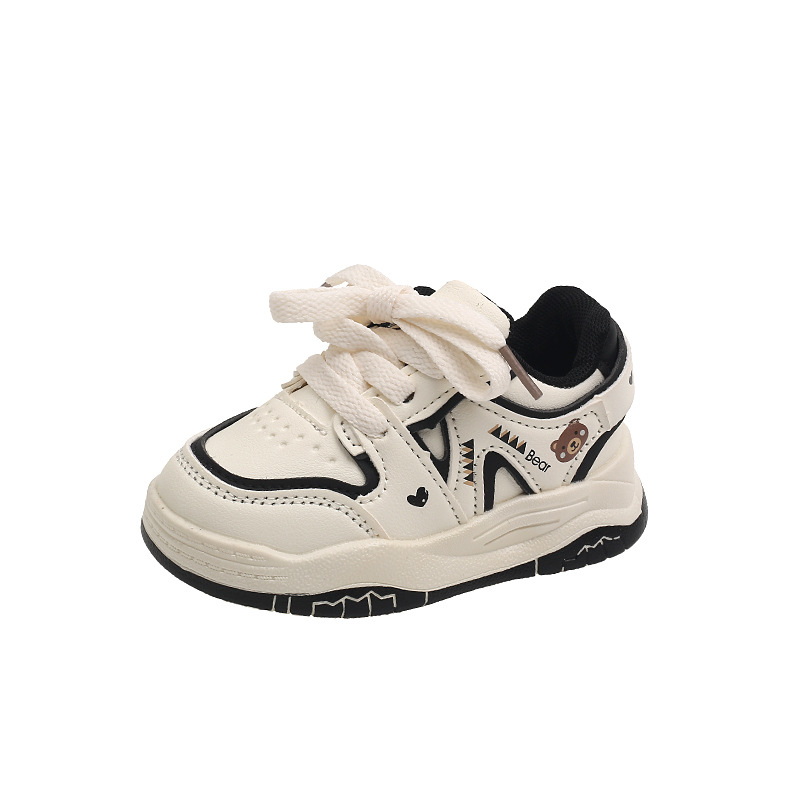 Zapatillas de deporte para niños 2023 Otoño Nuevo estilo coreano de dibujos animados zapatos casuales antideslizantes para niños y niñas zapatos blancos de moda para niños