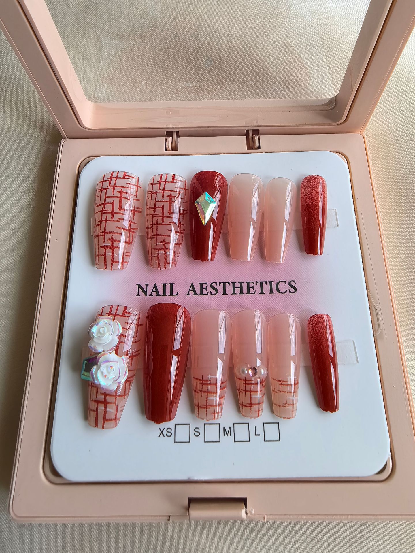 Caja de exhibición marco de fotos más taladro manicure suministro fuente de uñas DIY francés color delgado manicure falso salón al por mayor