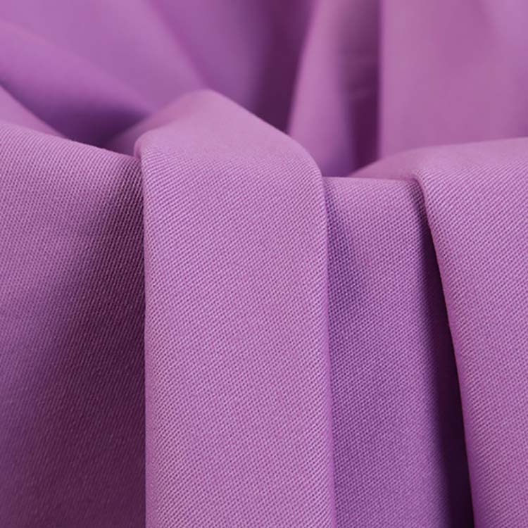 Fabricante de suministro de algodón trenzado Twill suave tela de jeans