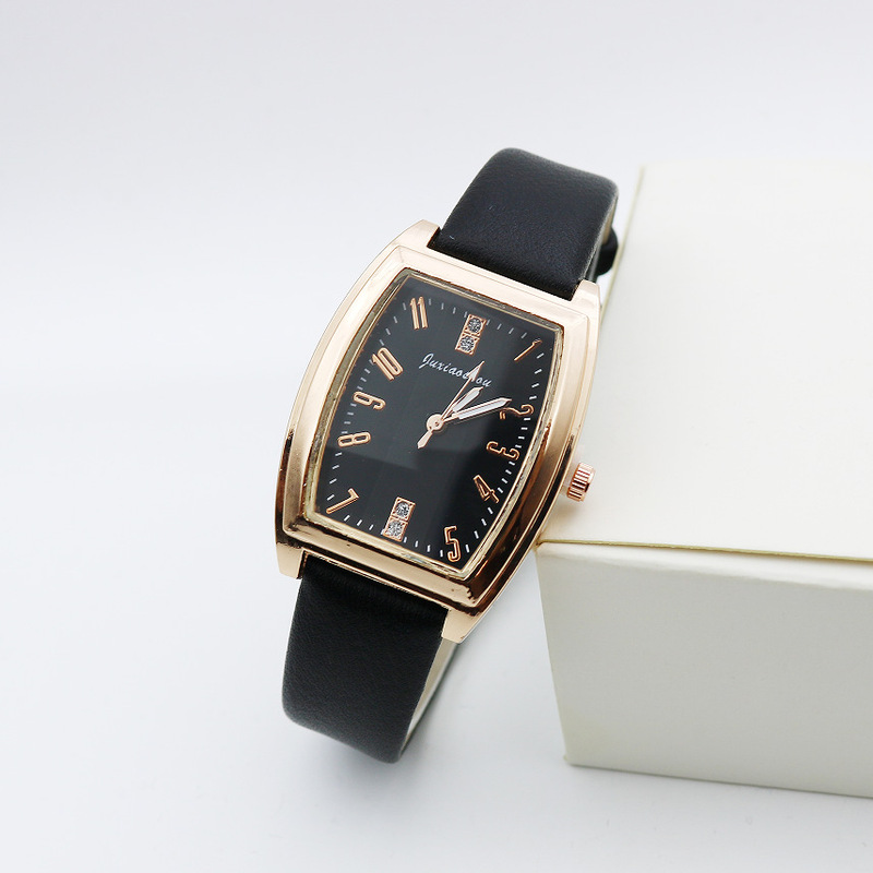 Retro Square Women's Watch Diamond Digital Temperament Casual Watch Women's Quartz Watch Women's Explosive Fashion Quartz Watch