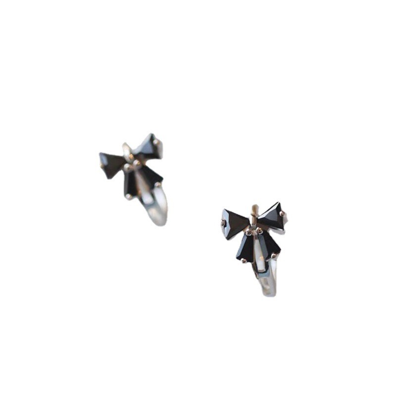 Estilo coreano negro arco pendientes ins nicho diseño Luz de lujo pendientes de plata elegante simple pendientes frescos