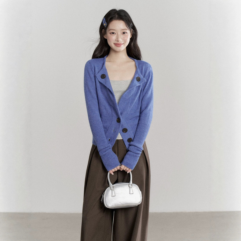 MAXMENT designer blue mohair waist-cinching sweater jacket paired with a camisole and wide-leg pants casual suit