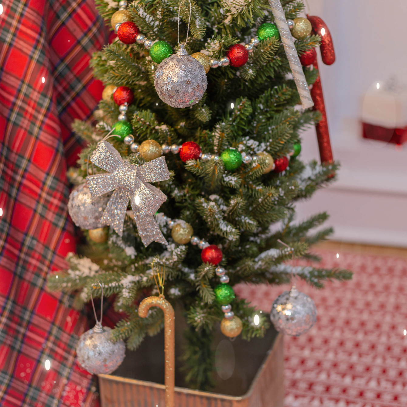 En stock nuevo Navidad 6cm ventana decoración bola 4/PCS árbol de Navidad colgante palo polvo lentejuelas espuma color bola