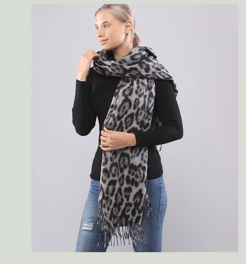 Women's Vintage Style Leopard Polyester Scarf display picture 6