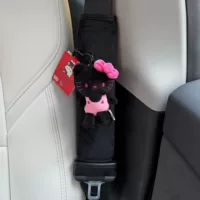 Blackpink черный розовый ремень безопасности с пряжкой в виде сердца Hello Kitty, автомобильный ремень безопасности, плечевой чехол, украшение интерьера автомобиля, ремень безопасности