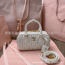 MIU���¿��ް���ƤС�����μ�б�沨ʿ�D���g��Ůʿ���r�������