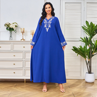 Middle East Muslim Robe Women Long Dress Summer New Arrival in stock Dubai Fashion Embroidered Robe Dress dress Women