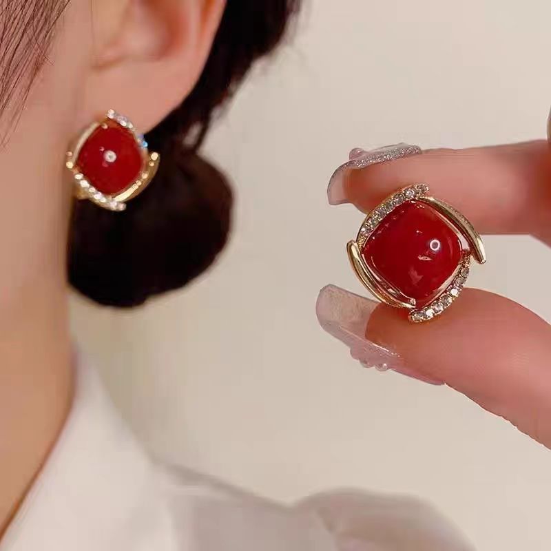 2024新款秋冬復古紅色方形耳釘女小眾設計感法式耳扣耳環銀針耳飾