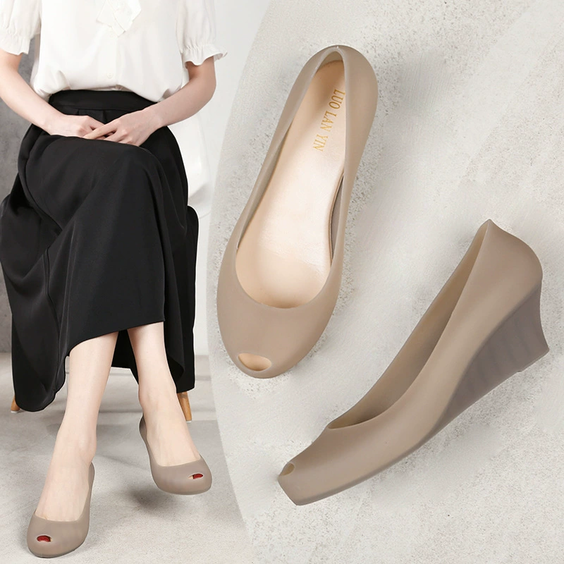 2024 новые чистые цветные туфли на танкетке желе модные сандалии Рабочая обувь с открытым носком резиновые сапоги сандалии без шнуровки пластиковые