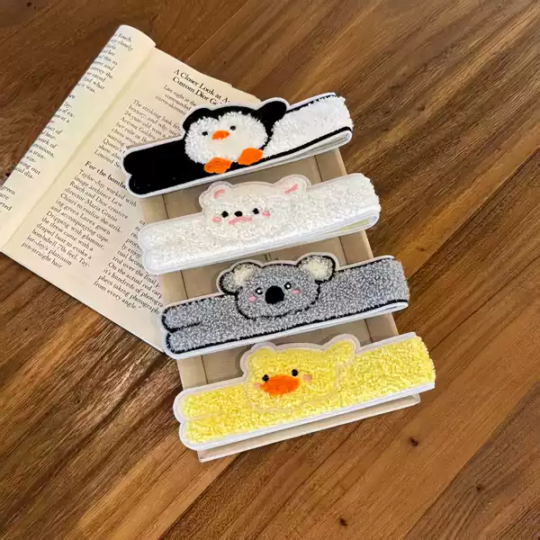Cute cartoon animal magic tape for sweet girls, seamless hair tidying tool for bangs and stray hairs
