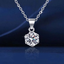 日韩时尚简约一克拉吊坠经典六爪锆石女项链莫桑石锁骨链饰品批发