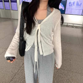 韩国chic春季新款上衣女2026法式甜美减龄百搭设计感系带针织开衫