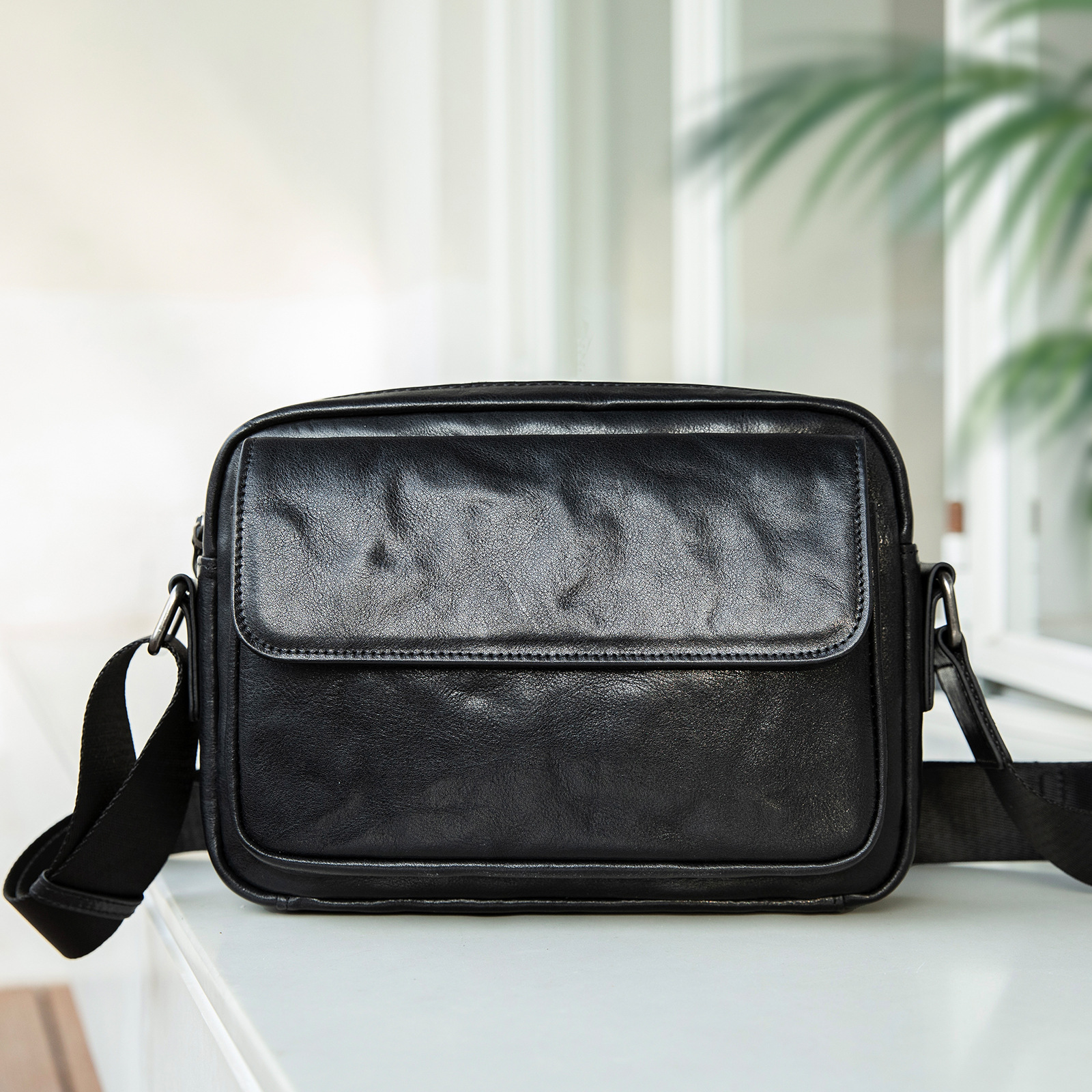 Ventas transfronterizas calientes de cuero para hombres mochila deportiva al aire libre mochila texturizada retro colección de bolsos de hombro