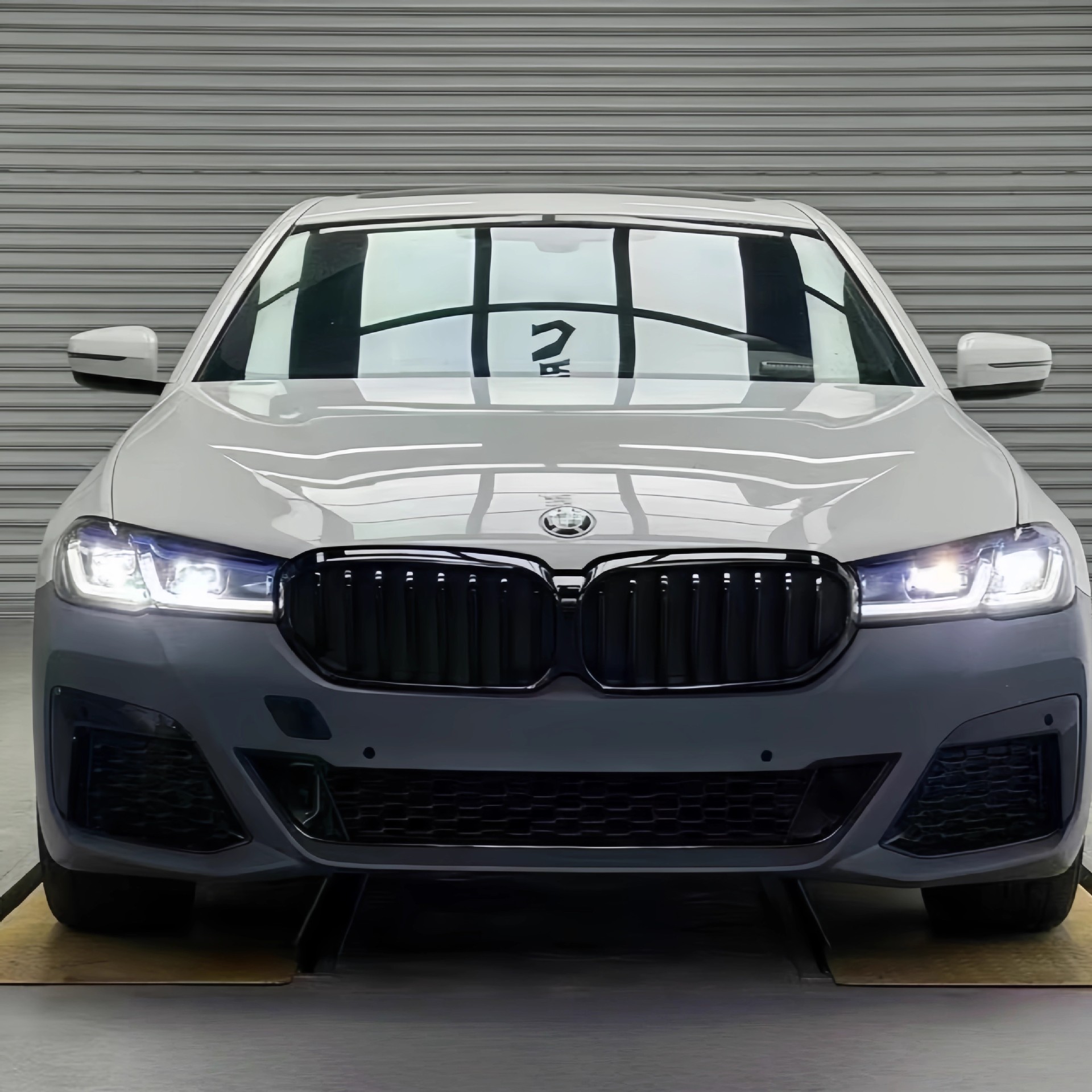 Suitable for 18-20 Bmw 5 Series 525 530 G30 G38 Old Models to Be Modified to New 21 Model M5 Mt Body Kit Front and Rear Bumpers