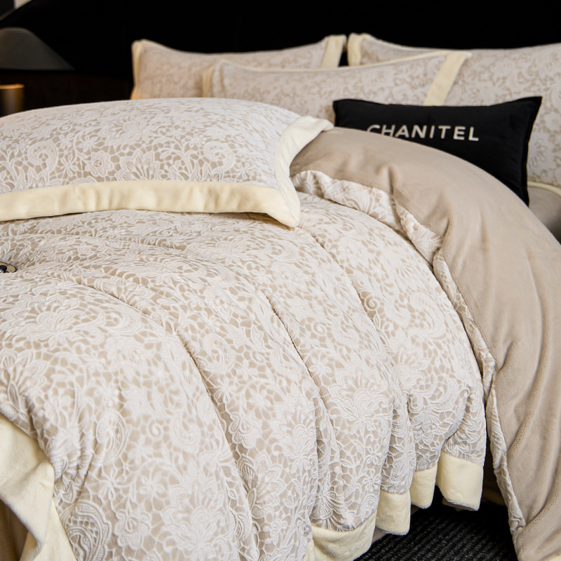 Sábanas simples lujosas de seda de leche cálida cubierta de edredón de una sola pieza gruesa de doble cara cubierta de seda de coral estereoscópica cubierta de cuatro partes