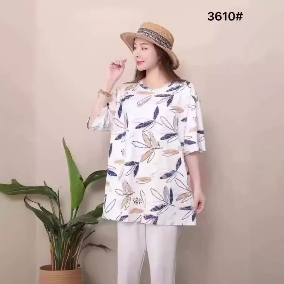 亚马逊外贸女装大码T恤白色印花宽松舒适休闲圆领花卉褶皱短袖T恤