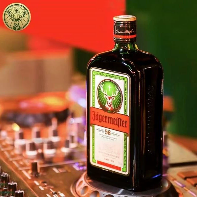 Немецкий ликер Jägermeister, 56-градусная версия, 35% алкоголя, подходит для личного употребления в барах, для подарков, 700 мл, бесплатная доставка