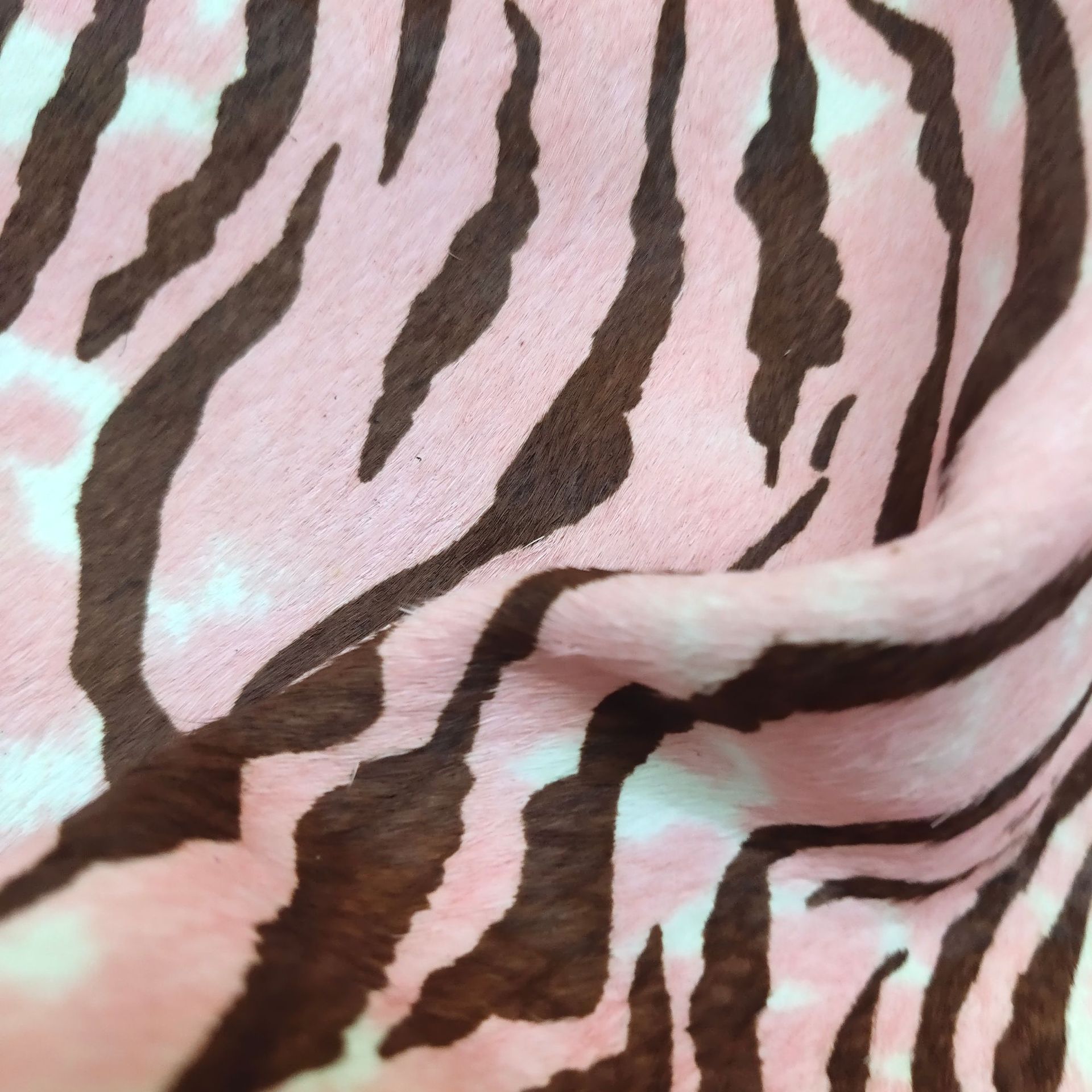 斑马纹头层牛皮印花皮斑马纹鞋包服装粉色高级皮革面料