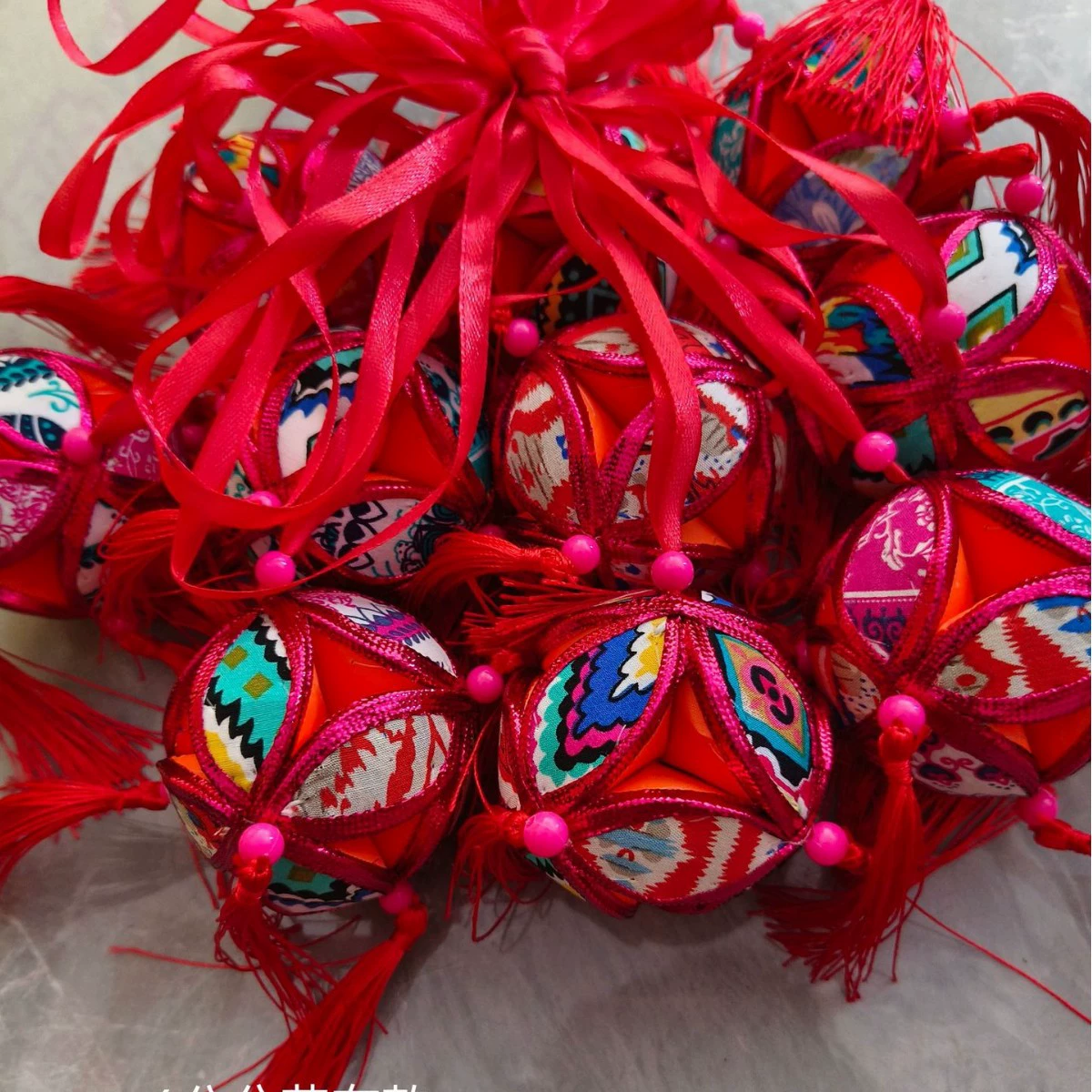 Гуанси Чжуан Этническая Гортензия 3 марта Чжуан Гортензия благоприятный кулон цветок ткань Гортензия ремесла оптом