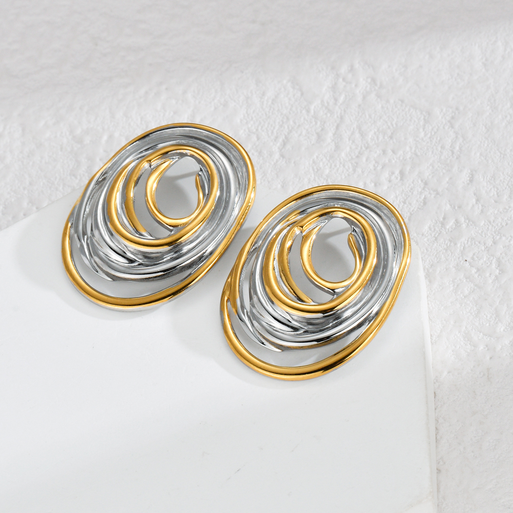 1 Pair IG Style Artistic Geometric Color Block Plating Titanium Steel 18K Gold Plated Ear Studs display picture 3