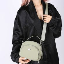 Ůʿ�μ�б����p�������������ˮС�A�����e�ٴ��ɢ��С���