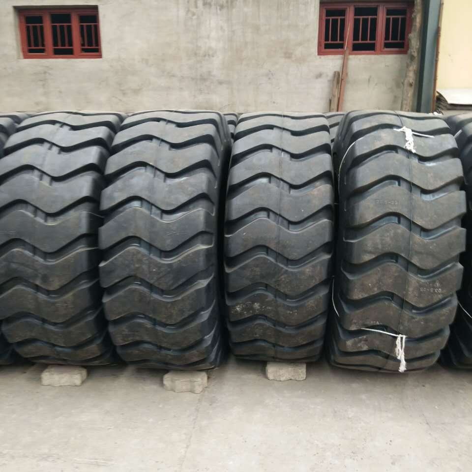 供应17.5-25装载机轮胎斜交尼龙轮胎铲车轮胎