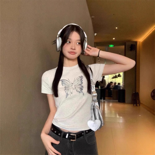 Butterfly Print Regular Shoulder Short Sleeve T-Shirt for Women 2025 Summer Fitting Slimming Short Length Round Neck Top for Women