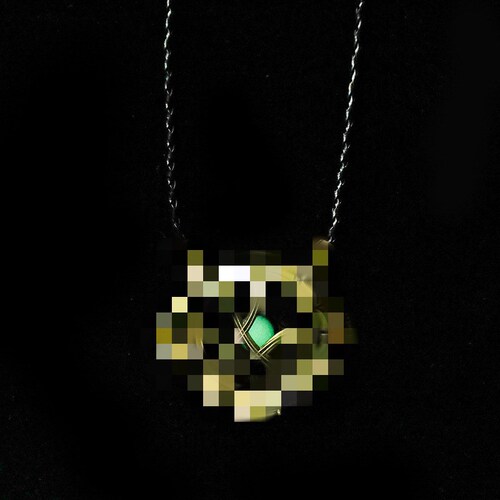 European and American movie accessories Doctor Doctor luminous necklace