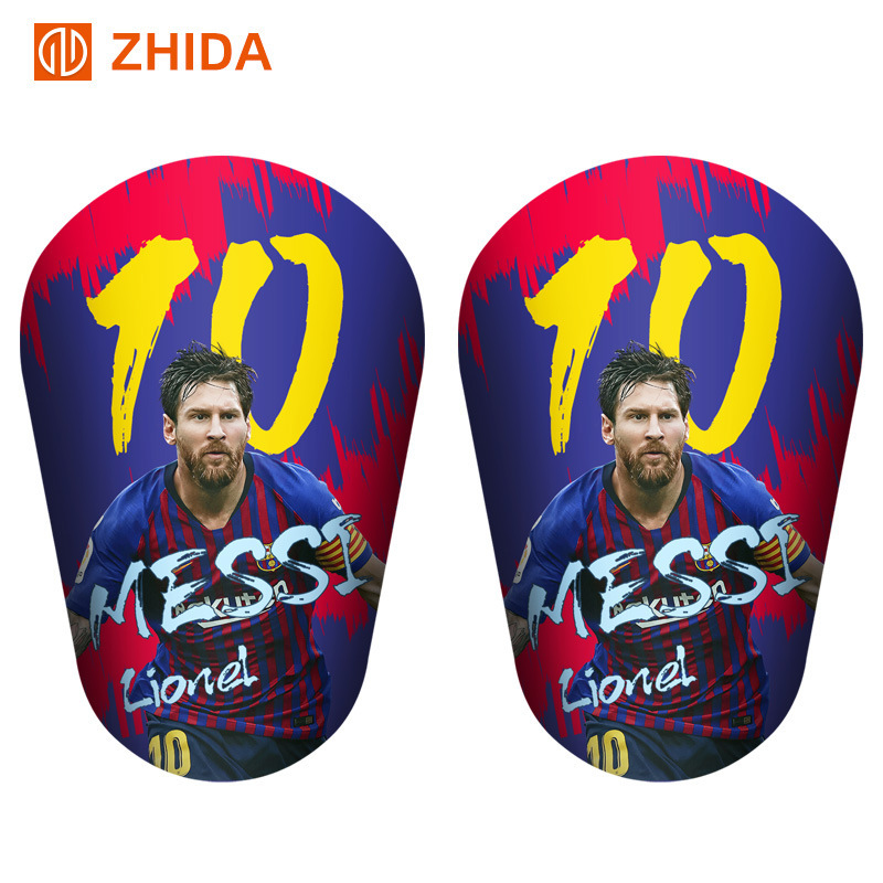 ZHIDA professional Massey small size football shin guard mini mini ultra-thin shin guard medium master Board ZHIDA professional Massey small size football shin guard mini mini ultra-thin shin guard medium master Board