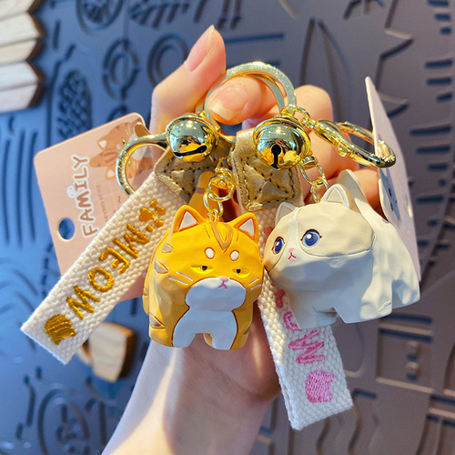 Baimao original resin wood carving cat standing keychain female cute creative exquisite doll key chain bag pendant