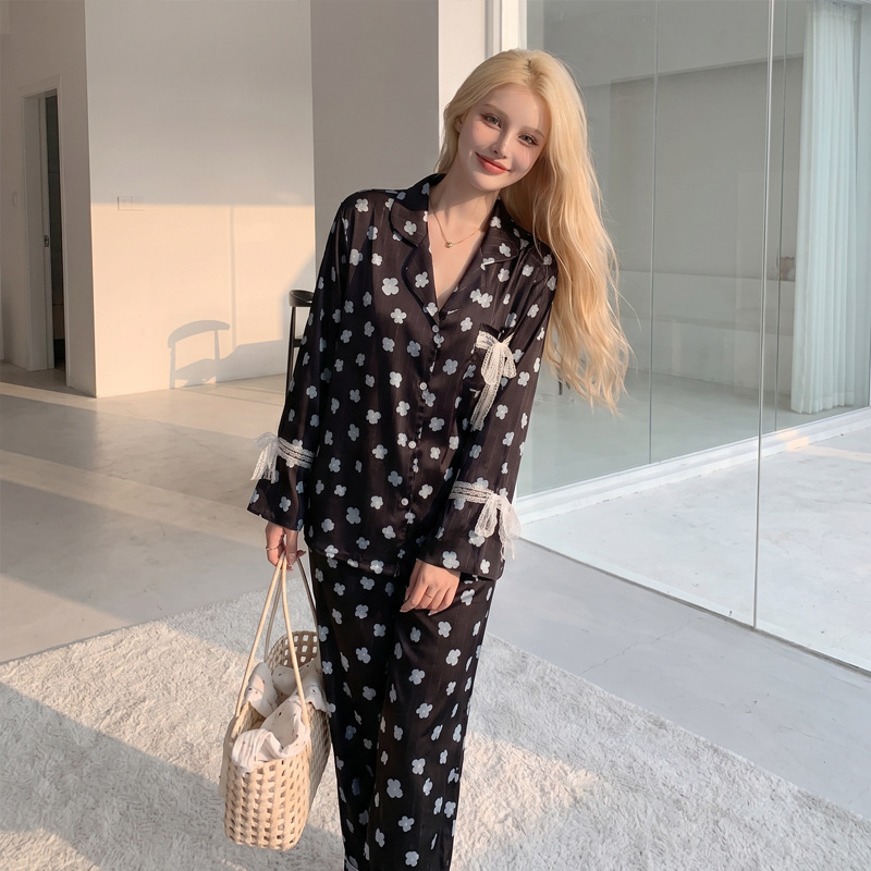 Women's pajamas, ice silk, new spring and autumn style, silver lace, four-leaf clover, long-sleeved, long-pants set, cute French-style home wear