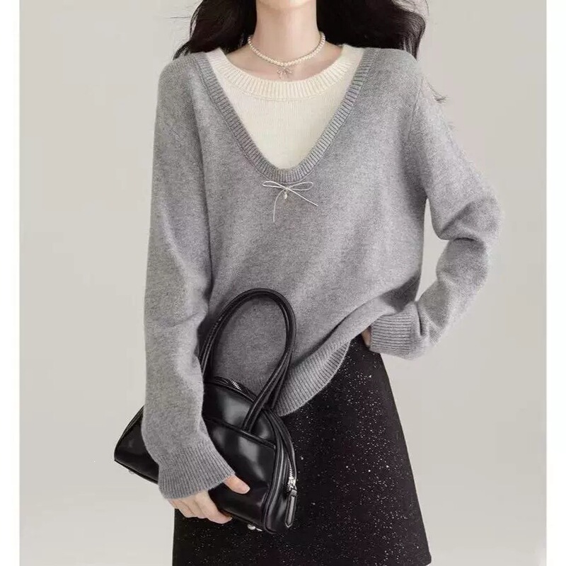 Loose-fitting new sweater knitwear, a faux two-piece design, round neck, slimming effect, suitable for wearing as an outer layer in spring and autumn, long-sleeved top Loose-fitting new sweater knitwear, a faux two-piece design, round neck, slimming effect, suitable for wearing as an outer layer in spring and autumn, long-sleeved top
