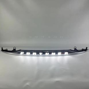 Suitable for Toyota Fortuner Crossover Toyota15-20 rear LED through light tail light brake light