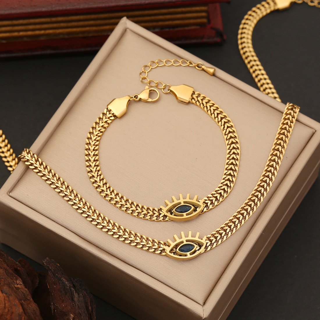 Set di gioielli di moda con collana a catena piatta in acciaio inossidabile con personalità della moda e stile di design_voghion.com