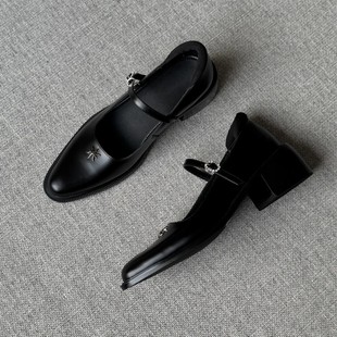 2025 New British Style Round Toe Shallow Mouth Mary Jane Shoes for Women Spring and Summer New Retro Thick Heel Buckle Small Leather Shoes