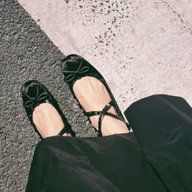 女式时装单鞋;女式皮靴;厚底拖鞋