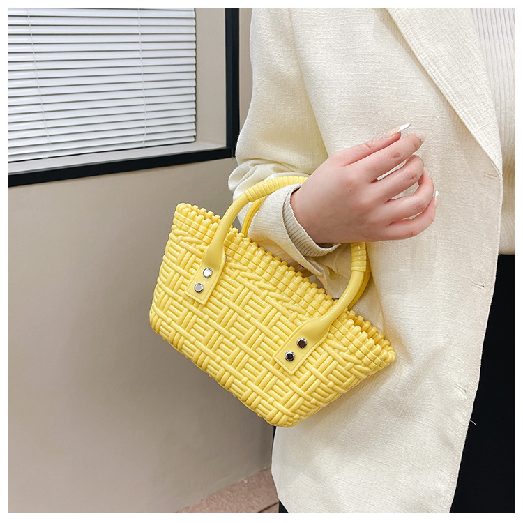 2025 New trendy and versatile crossbody mini vegetable basket jelly bag, fashionable hand-held woven bag, mini tote women's bag undefined