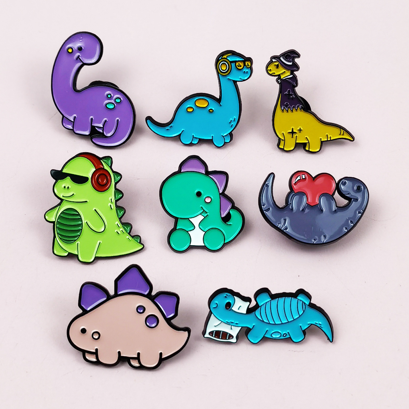 Lindo y lindo broche de dinosaurio pequeño, personalidad, estilo de dibujos animados, accesorios de mochila, accesorios de insignia de aleación de aceite de goteo de alfiler image 2