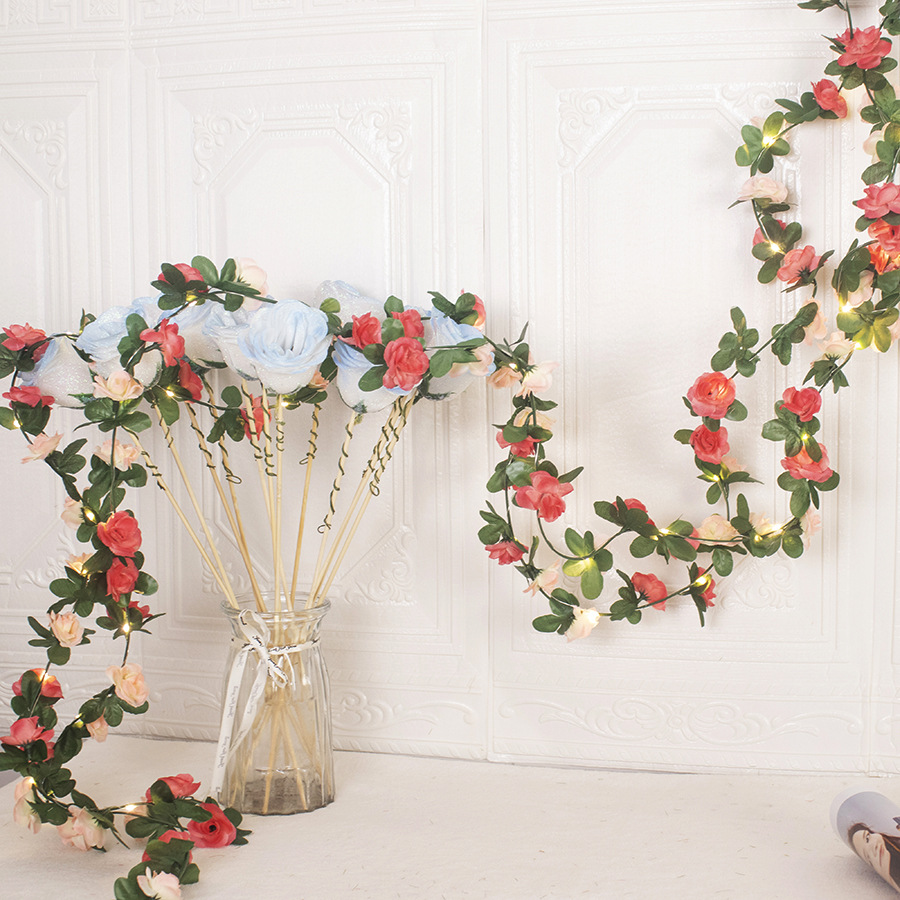 Simulación rosa lámpara de ratán decoración de ratán hotel de flores enrollado falso arte floral seda luz de colores luz intermitente decoración luz de alambre de cobre