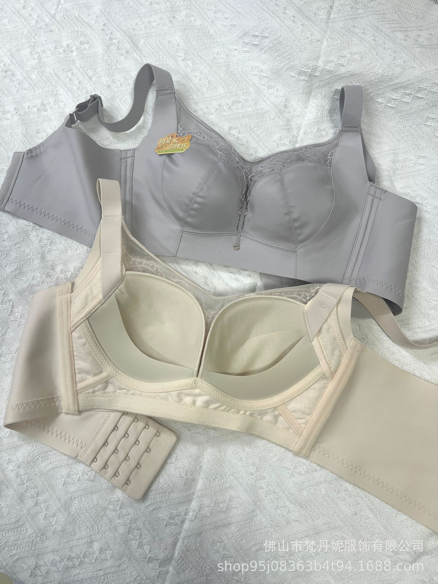 60656F9AB210981B50D35A868704D9