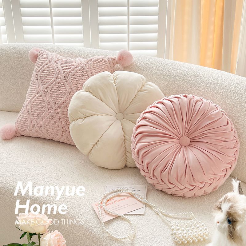 Ins-Style French Cream-Style Cute Round Handmade Futon Cushion for Guesthouse Living Room Sofa, Girly Heart-Shaped Throw Pillow Ins-Style French Cream-Style Cute Round Handmade Futon Cushion for Guesthouse Living Room Sofa, Girly Heart-Shaped Throw Pillow
