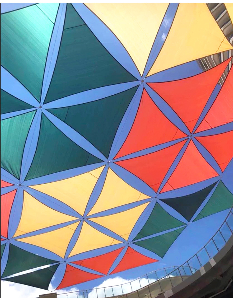 Custom-made outdoor wave-shaped retractable HDPE sunshade net for kindergartens, poolside, beach, and home courtyard
