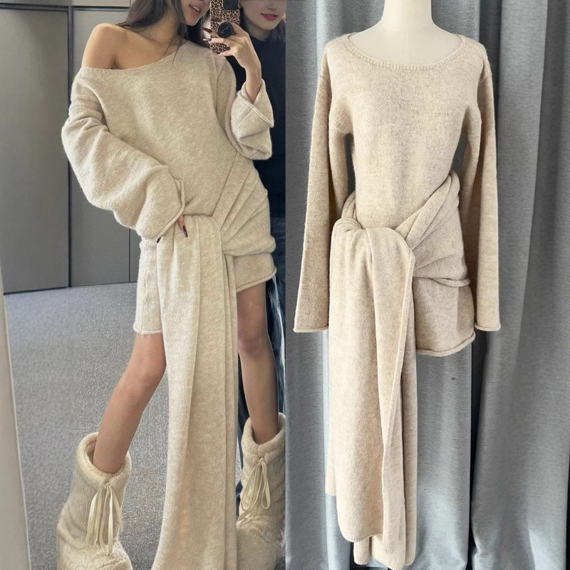 Spot Zhao San Guan's Same Style Gentle White Tea Lazy Version Loose Knitwear One-Shoulder Dress Off-Shoulder Spot Zhao San Guan's Same Style Gentle White Tea Lazy Version Loose Knitwear One-Shoulder Dress Off-Shoulder