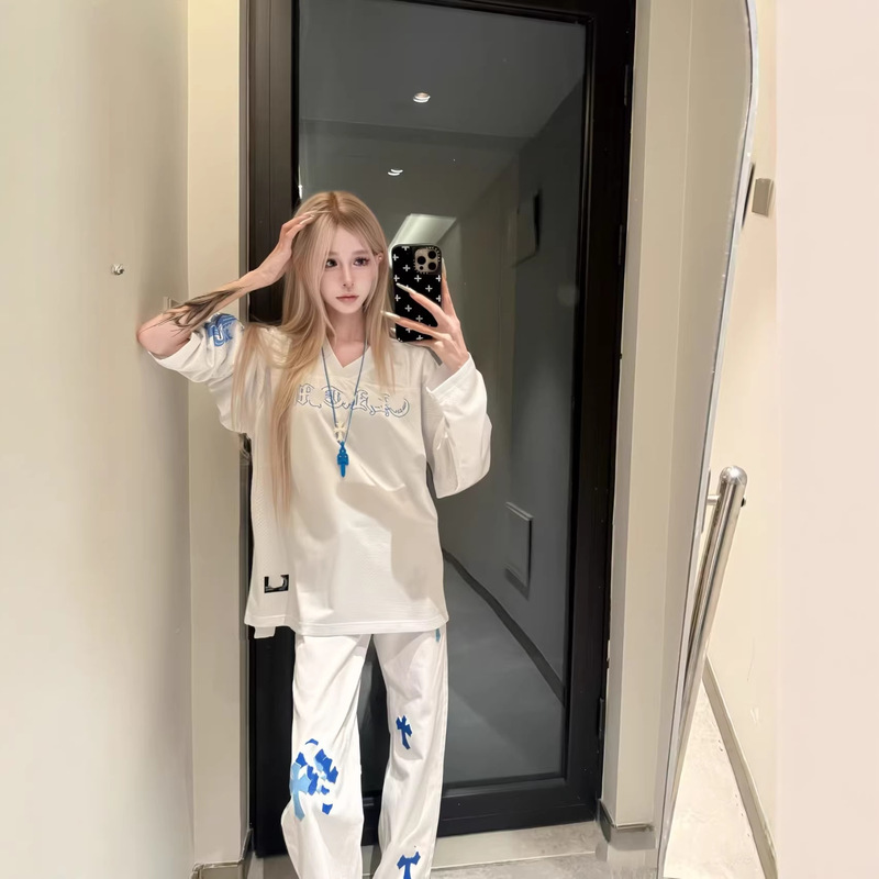 New Style Double-Layer Mesh Fabric Breathable Loose Casual V-Neck Long-Sleeve T-Shirt with Sanskrit Floral Arm Design, Unisex Top