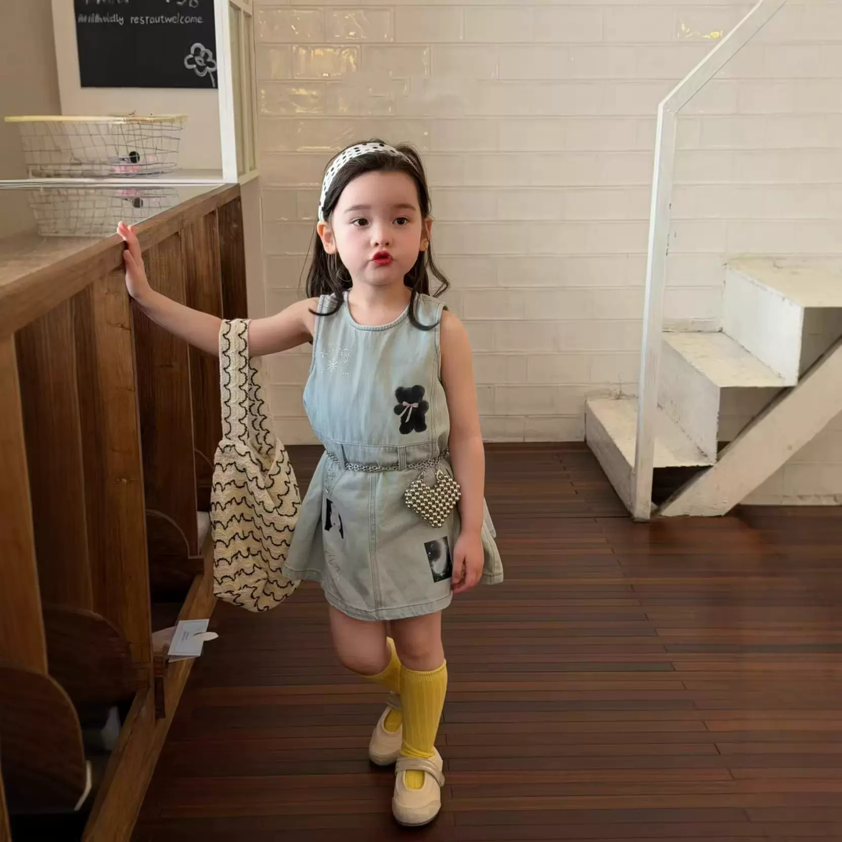 女童连衣裙26春夏季新款洋气儿童卡通印花牛仔背心裙宝宝宽松裙子