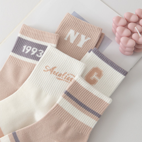 5 pairs of socks women's mid-calf autumn and winter sports socks ins trendy Japanese fitness socks long anti-odor and sweat-absorbent cotton socks