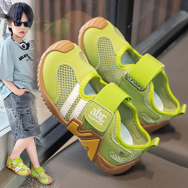 Breathable summer children's sneakers for boys for students