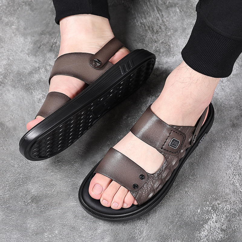 Primera capa de piel de oveja de verano Zapatos de playa de los hombres sandalias al aire libre moda casual cuero abierto dedo del pie zapatos de los hombres papá zapatillas de cuero suave
