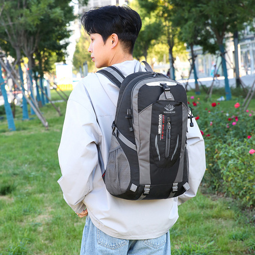 New outdoor backpack camping mountaineering bag hiking waterproof backpack men's leisure travel sports backpack